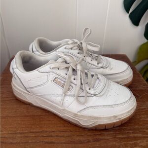 Reebok Sneakers